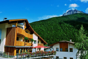Гостиница Adler Hotel-Pension, Фульпмес